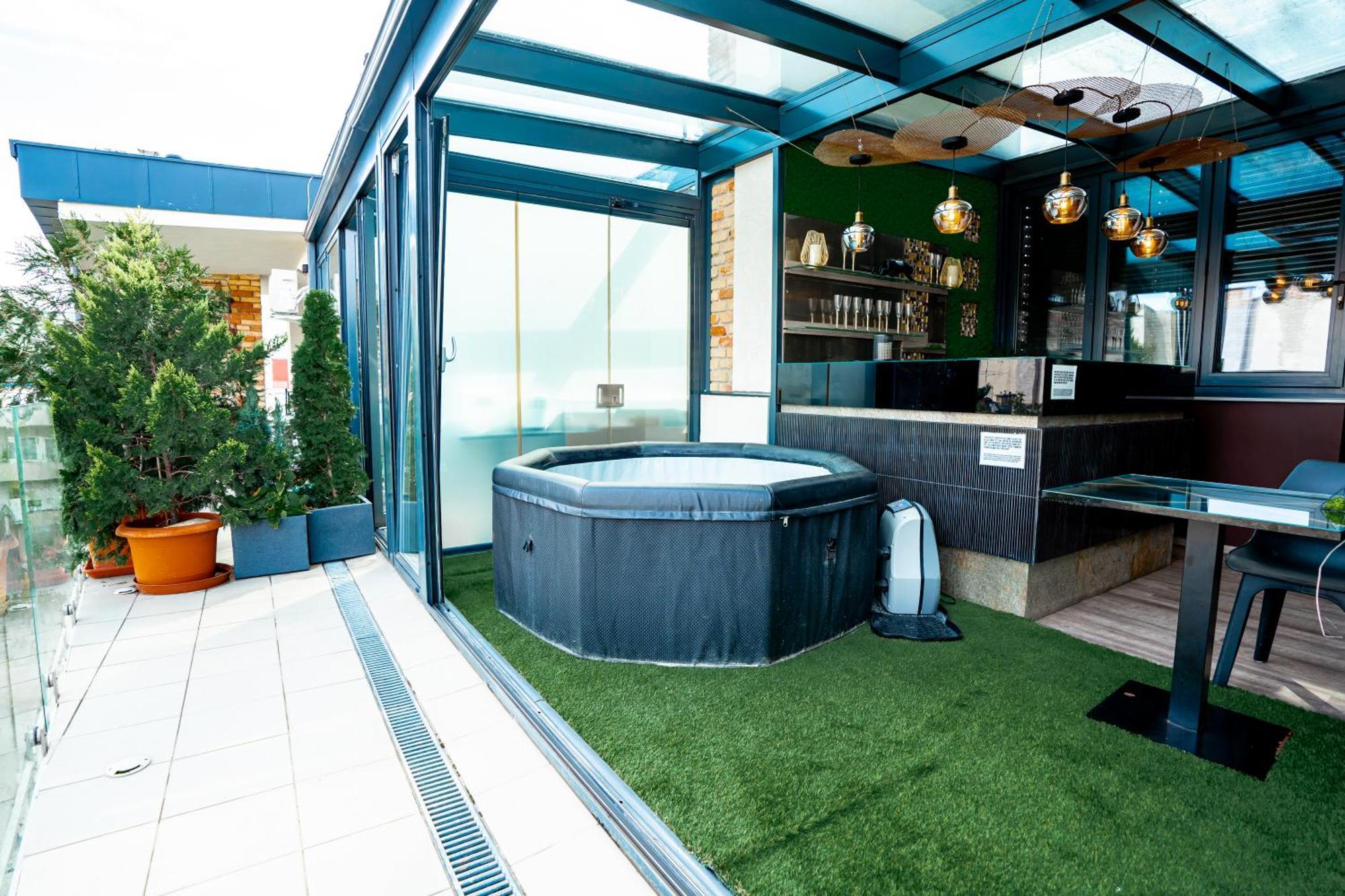 Karinflats Deluxe - The Cream Penthouse Apartment Budapest