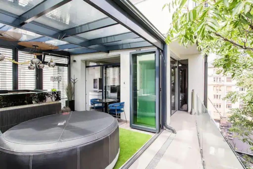Karinflats Deluxe - The Cream Penthouse * Budapest