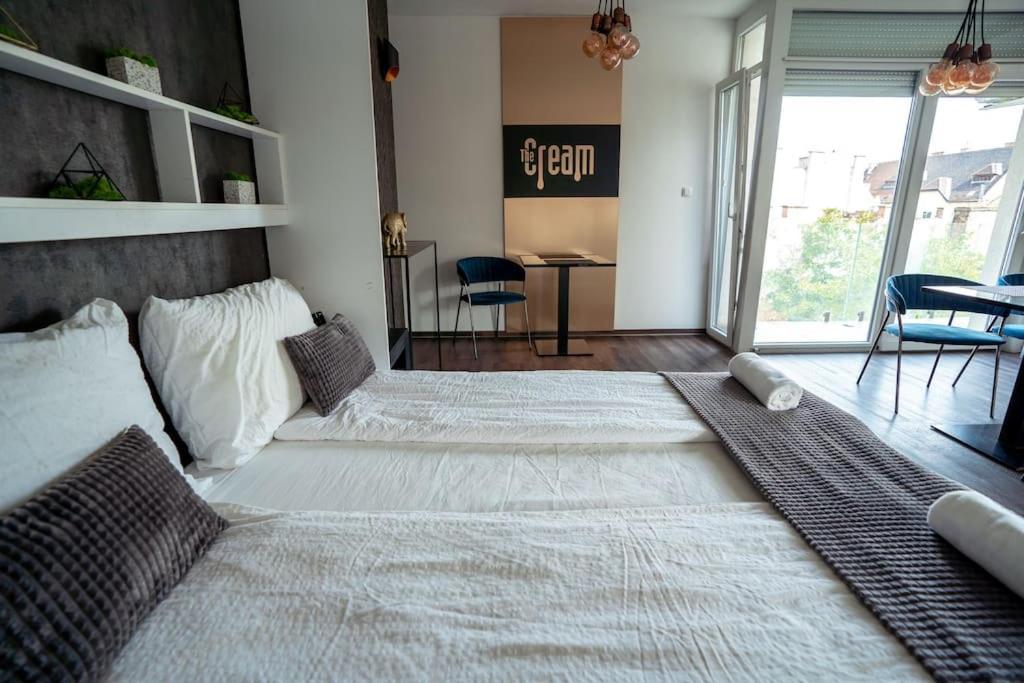 Apartment Karinflats Deluxe - The Cream Penthouse Budapest